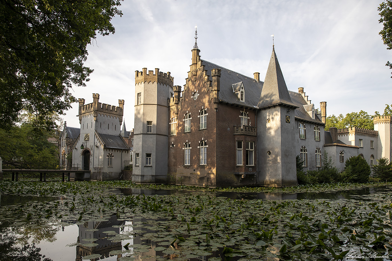 Замок Стапелен Kasteel Stapelen - Нидерланды (Nederland)