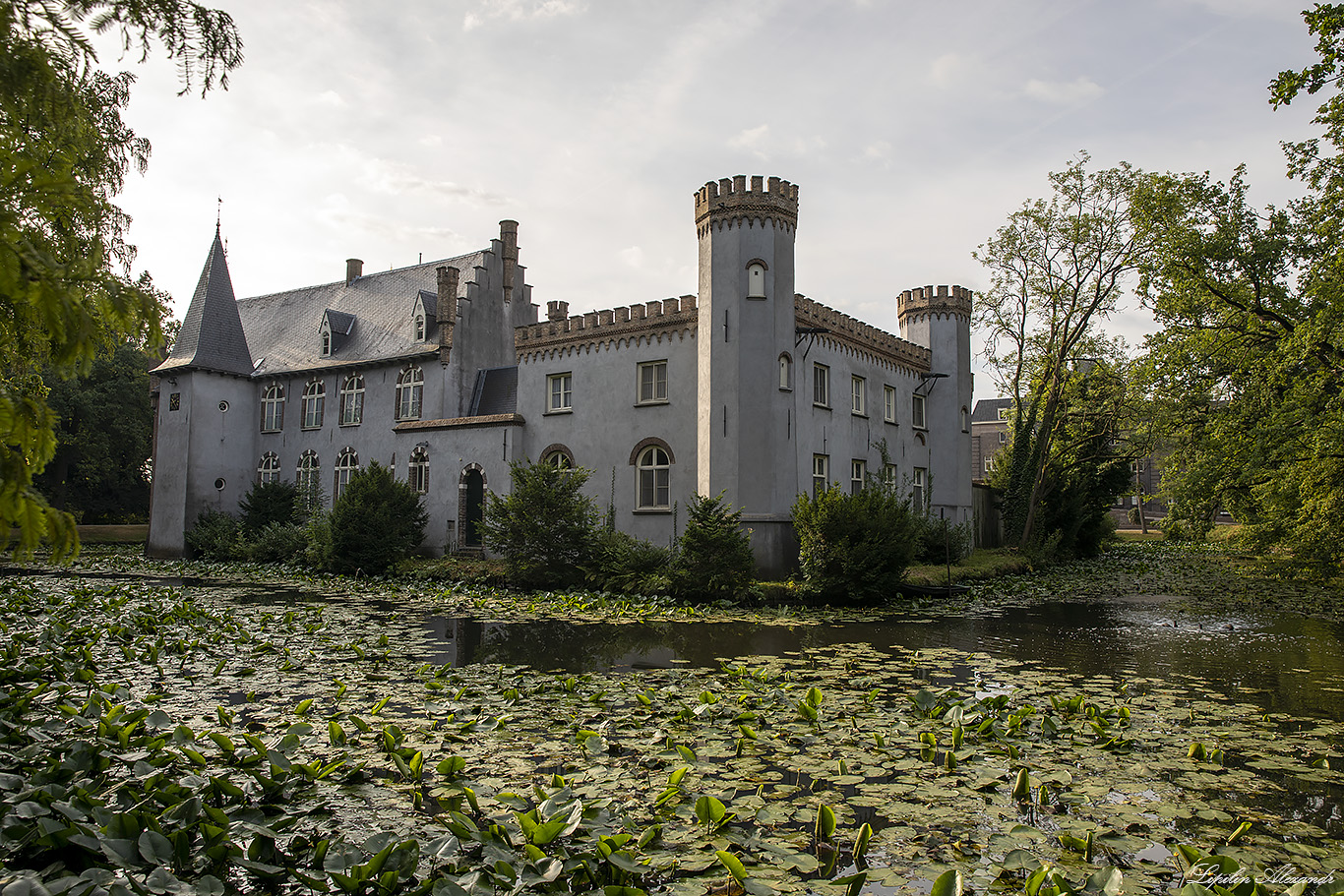 Замок Стапелен Kasteel Stapelen - Нидерланды (Nederland)