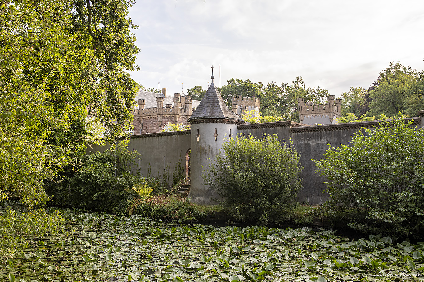 Замок Стапелен Kasteel Stapelen - Нидерланды (Nederland)