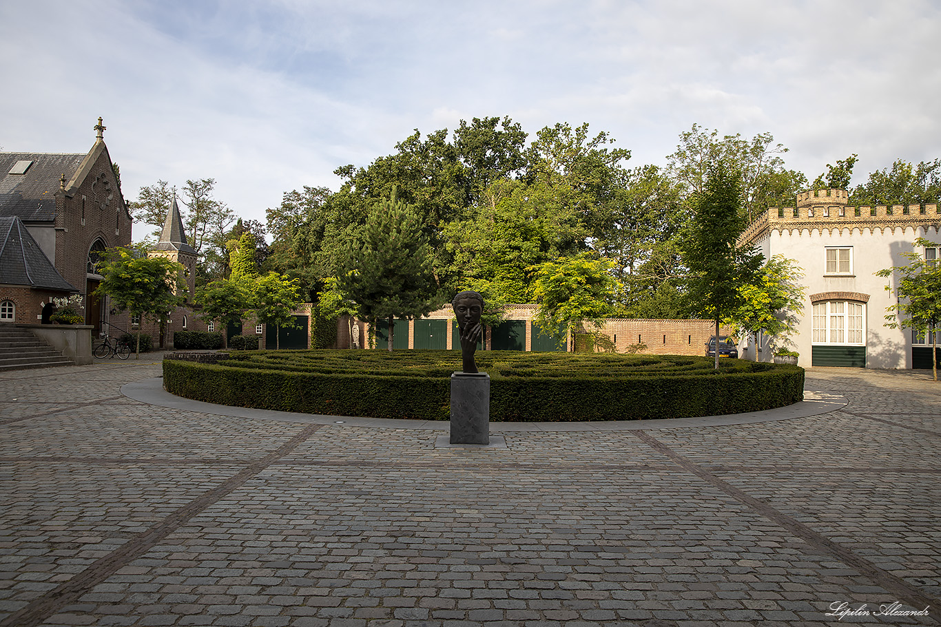 Замок Стапелен Kasteel Stapelen - Нидерланды (Nederland)