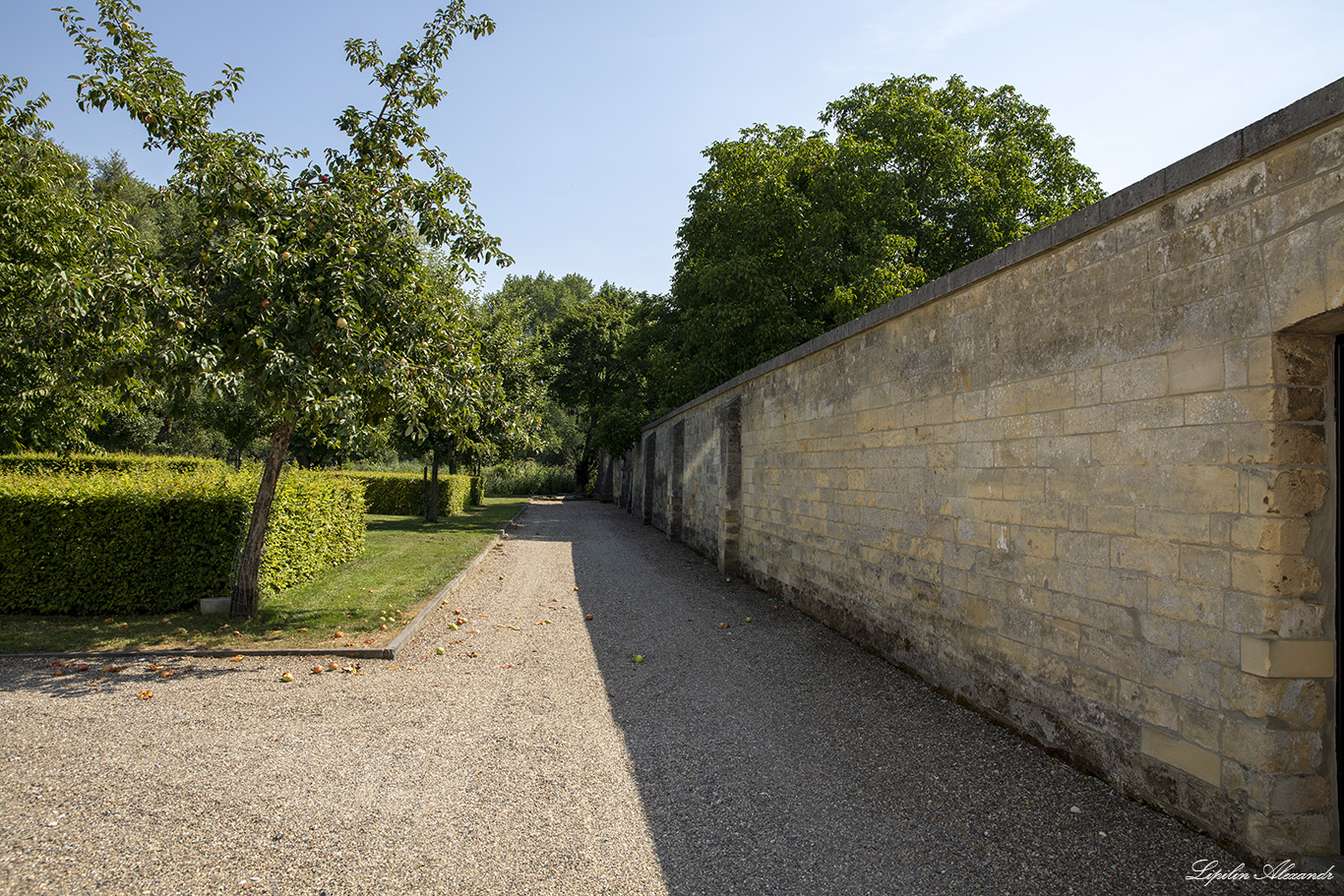 Замок Генхоес (Kasteel Genhoes) Оуд Валкенбург (Oud-Valkenburg) - Нидерланды (Nederland)