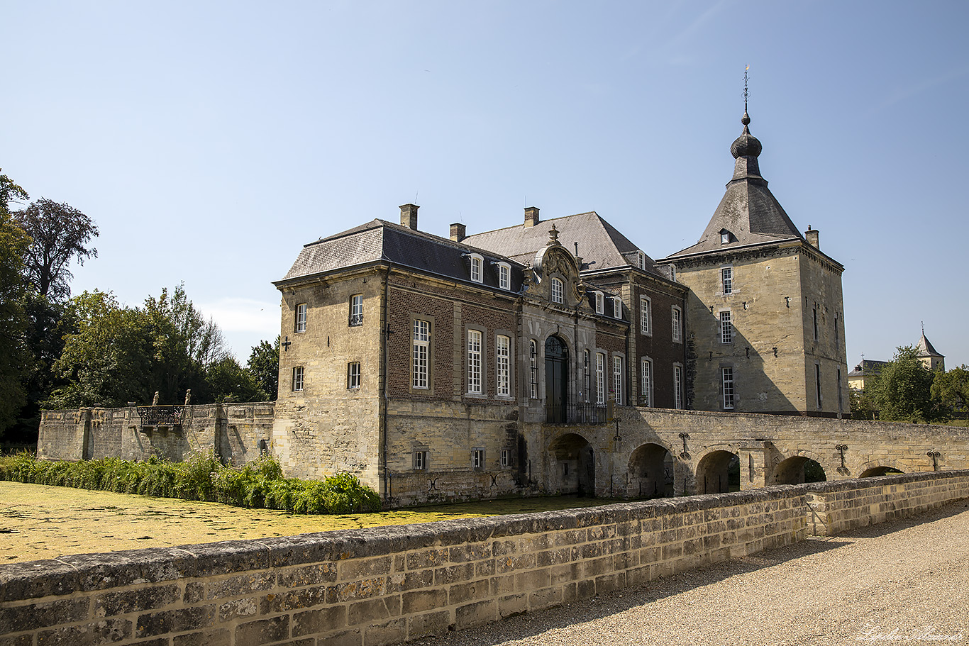 Замок Генхоес (Kasteel Genhoes) Оуд Валкенбург (Oud-Valkenburg) - Нидерланды (Nederland)