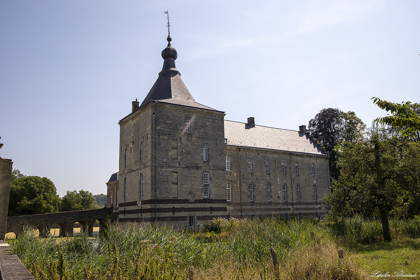 Замок Генхоес (Kasteel Genhoes) Оуд Валкенбург (Oud-Valkenburg) - Нидерланды (Nederland)