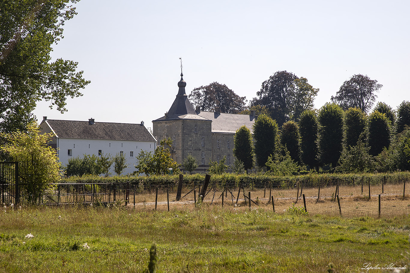 Замок Генхоес (Kasteel Genhoes) Оуд Валкенбург (Oud-Valkenburg) - Нидерланды (Nederland)