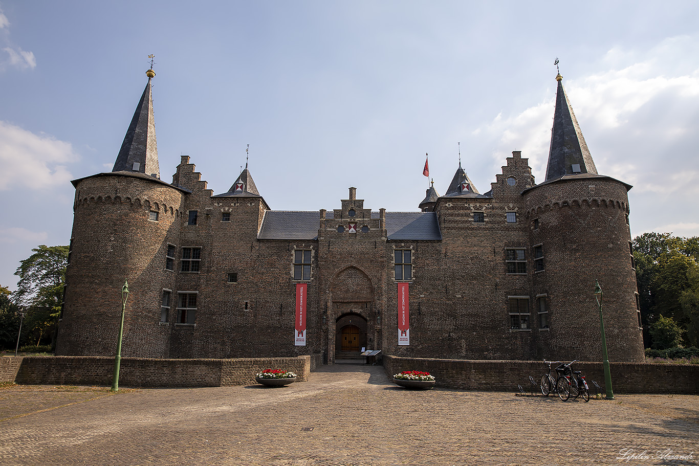 Замок Хелмонд (Castle Helmond) - Хелмонд (Helmond) - Нидерланды (Nederland)