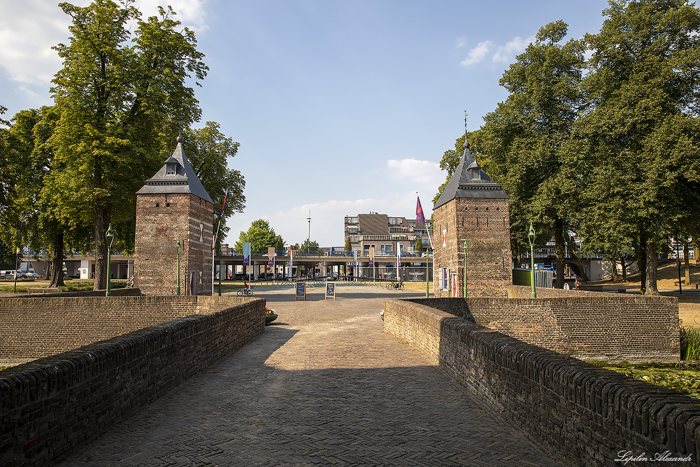 Замок Хелмонд (Castle Helmond) - Хелмонд (Helmond) - Нидерланды (Nederland)