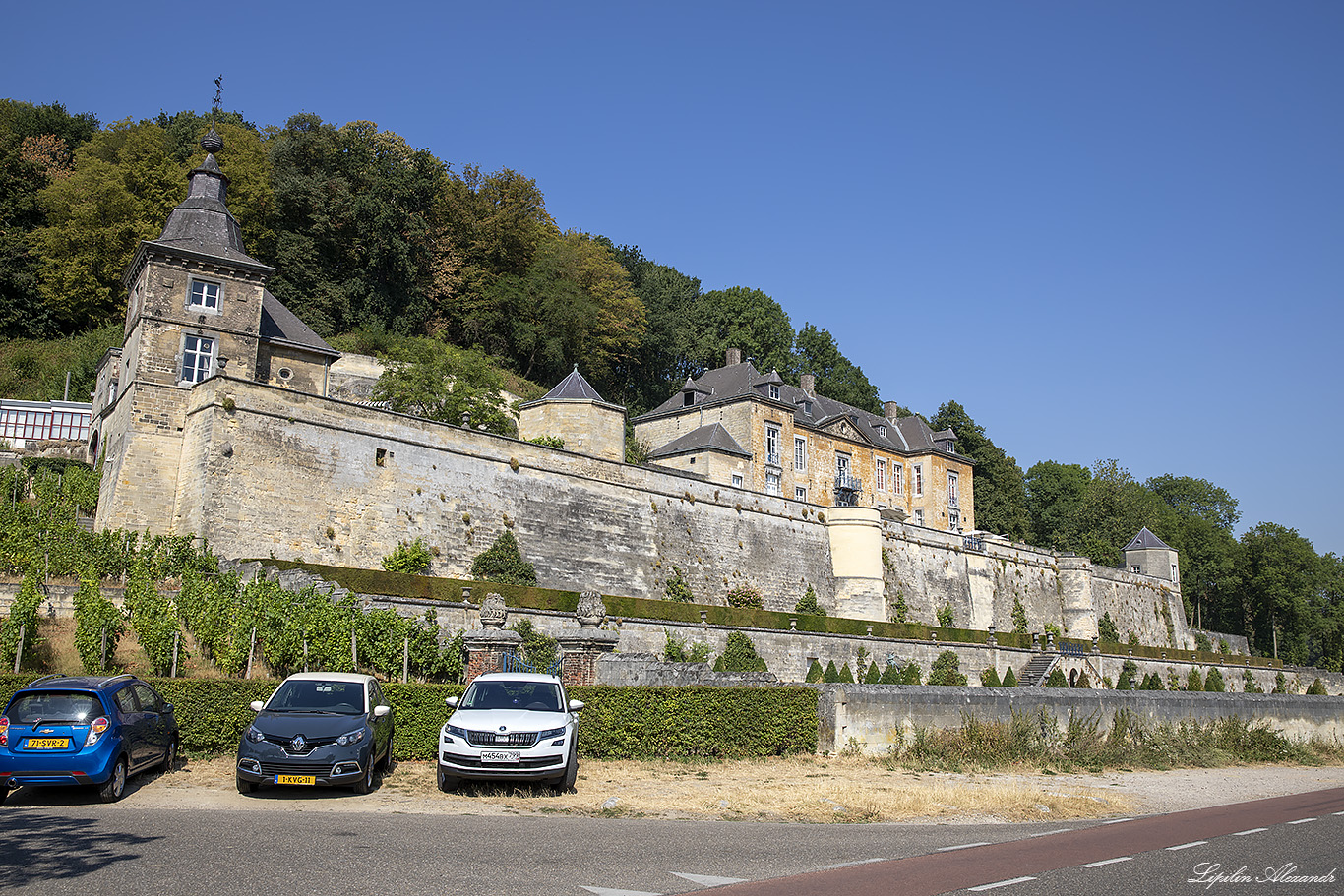 Замок Нирканне (Château Neercanne)