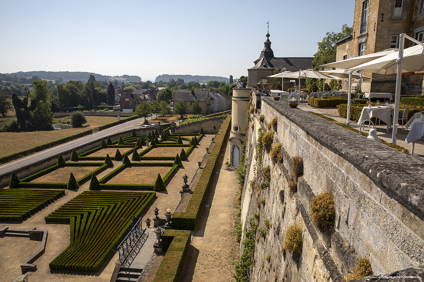 Замок Нирканне (Château Neercanne)