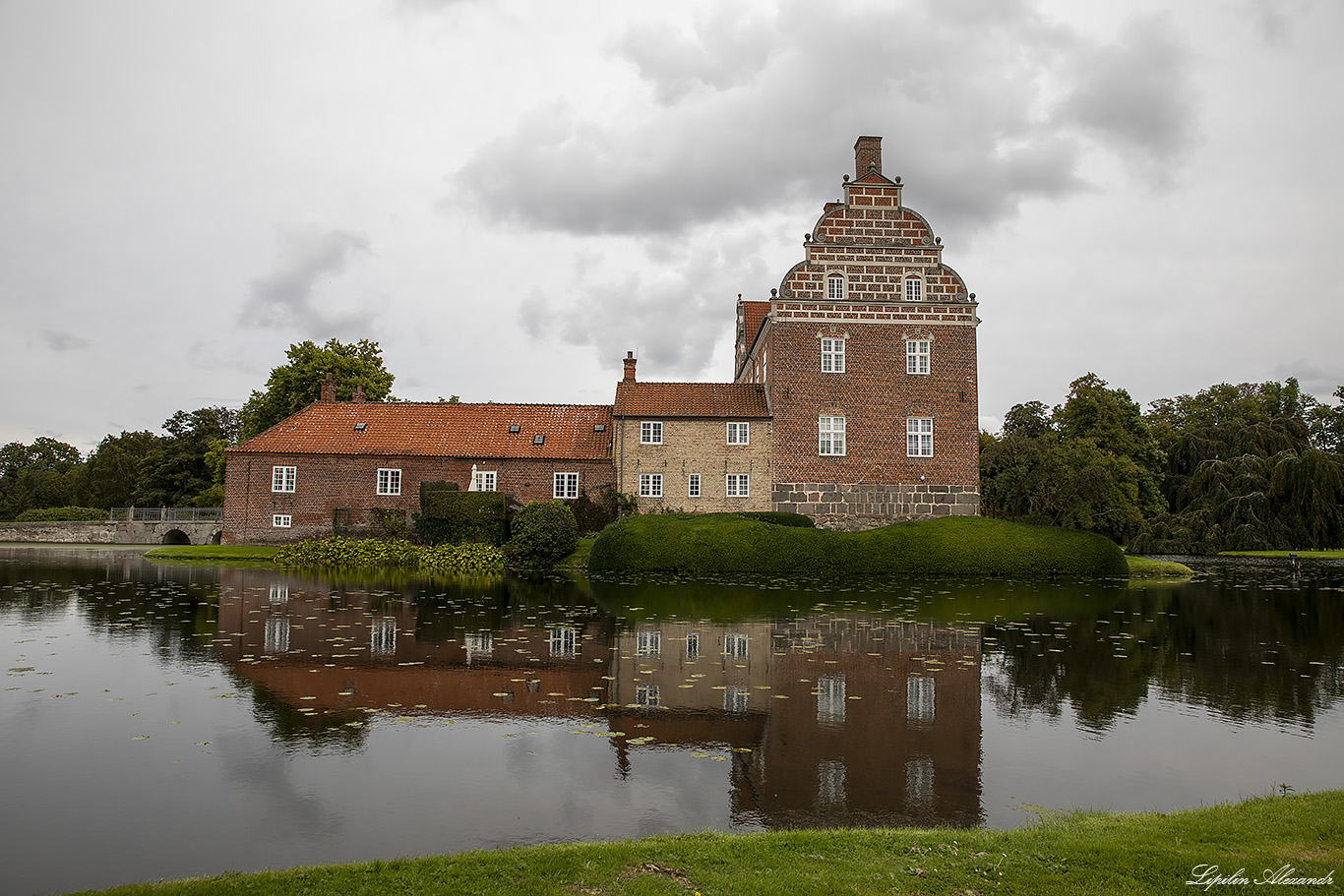 Замок Гюлденстен (Gyldensteen Castle) 