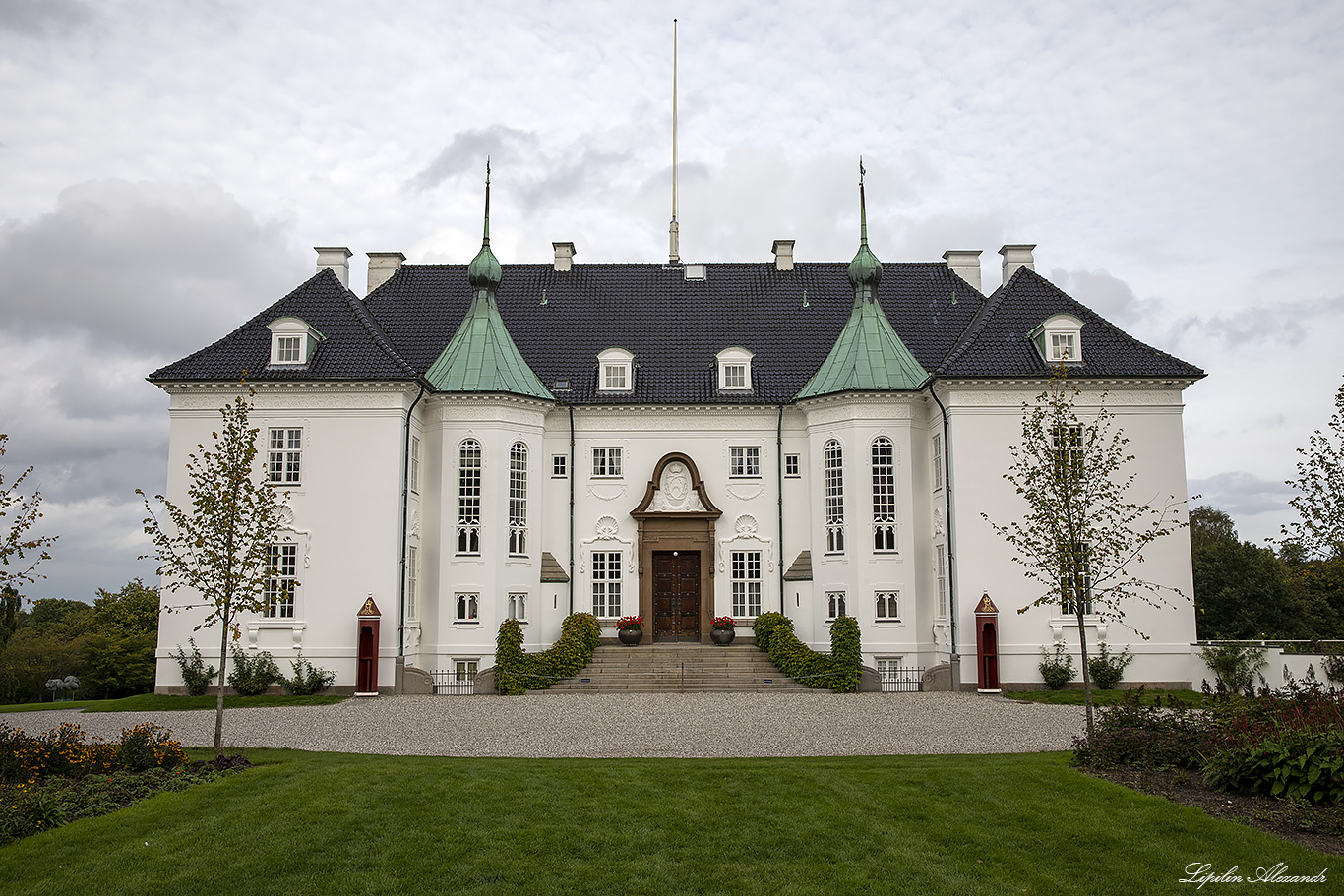 Дворец Марселисборг (Marselisborg Palace) 