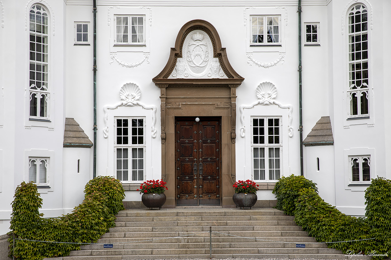 Дворец Марселисборг (Marselisborg Palace) 