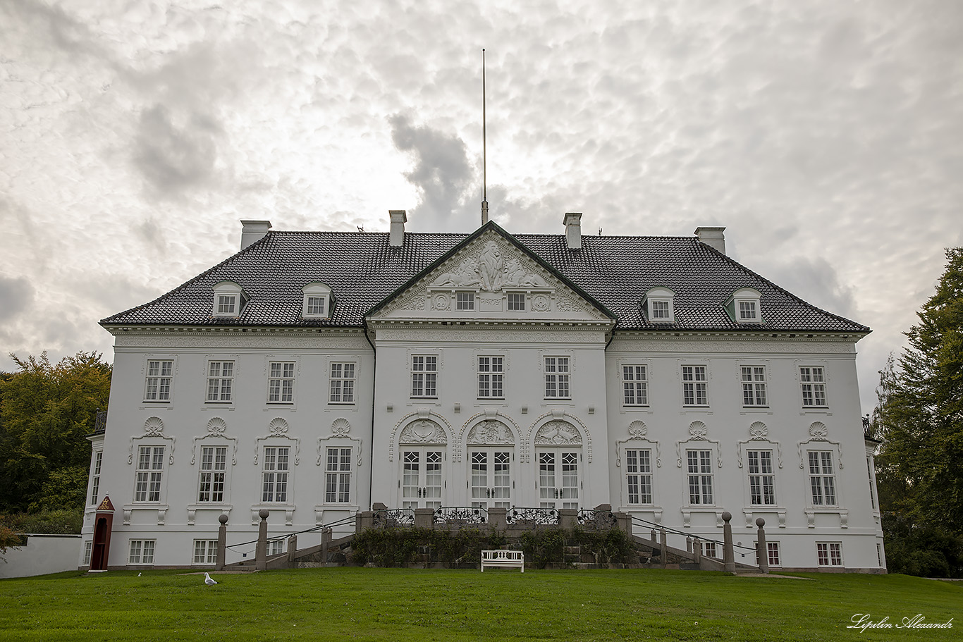 Дворец Марселисборг (Marselisborg Palace) 