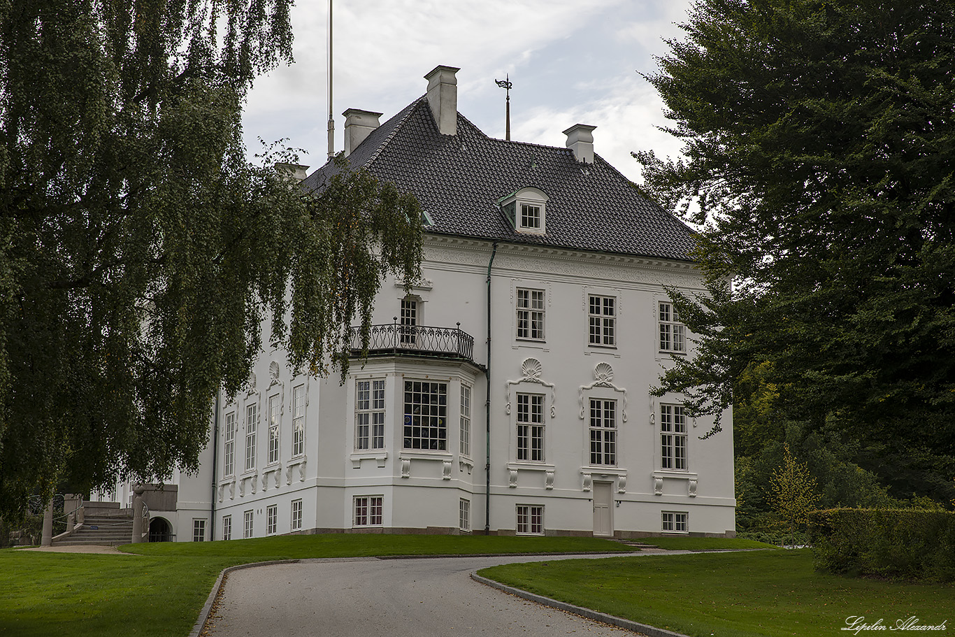 Дворец Марселисборг (Marselisborg Palace) 