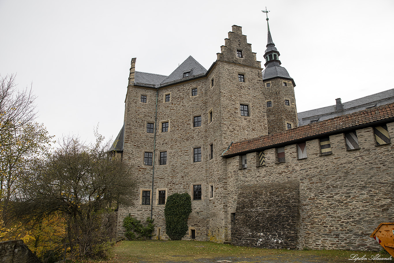 Замок Лауэнштайн (Burg Lauenstein) - Лауэнштайн (Lauenstein) - Германия (Deutschland)