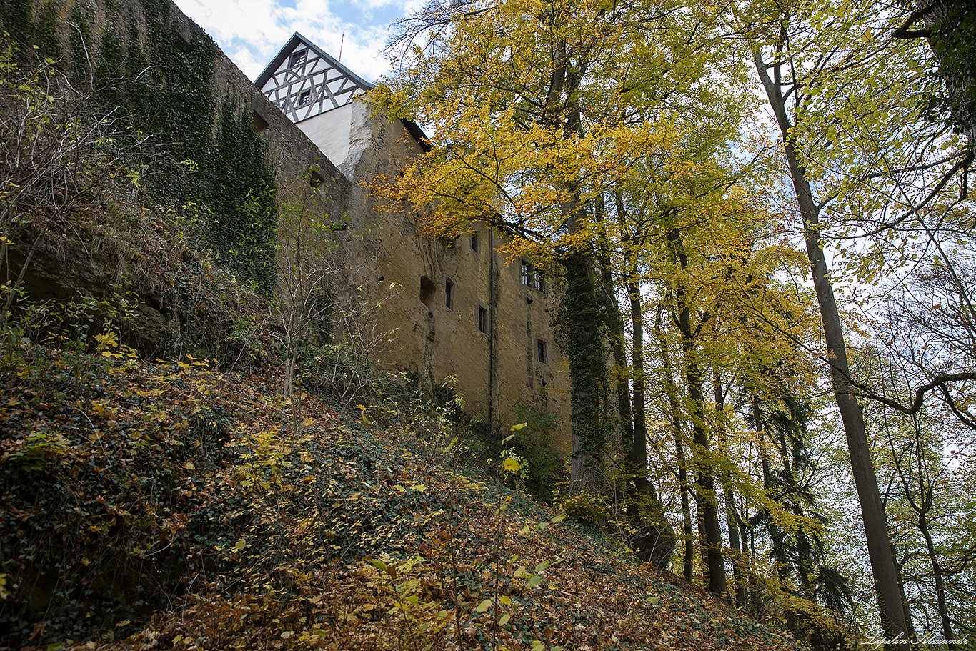 Крепость Цвернитц ( Burg Zwernitz) - Заншпарайль (Sanspareil) - Германия (Deutschland)