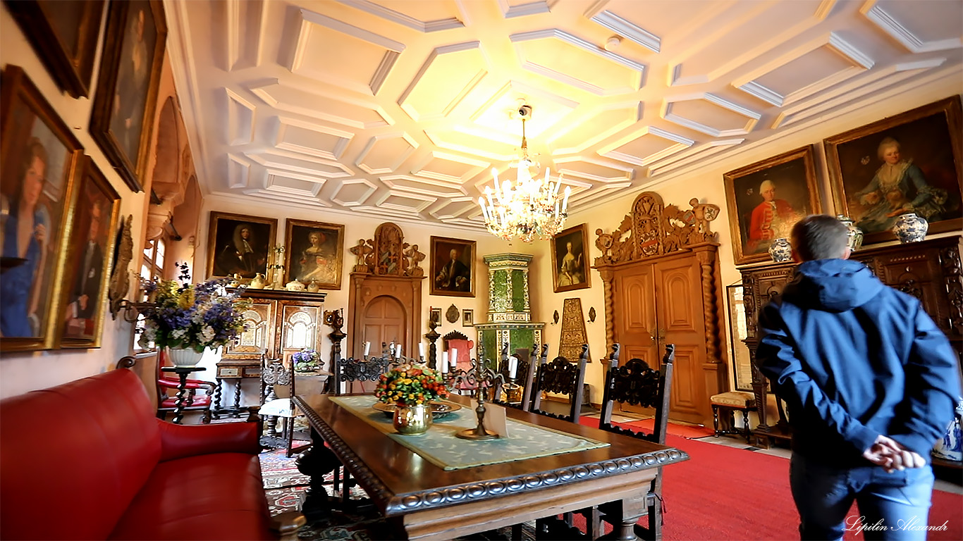 Замок Меспельбрунн (Schloss Mespelbrunn) - Меспельбрунн (Mespelbrunn) - Германия (Deutschland)