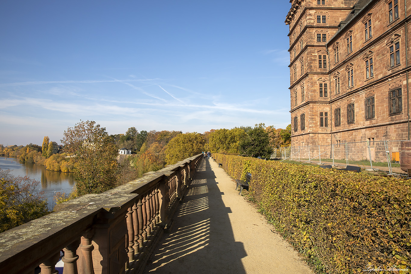 Замок Йоганнесбург (Schloss Johannisburg) - Ашаффенбург (Aschaffenburg) - Германия (Deutschland)