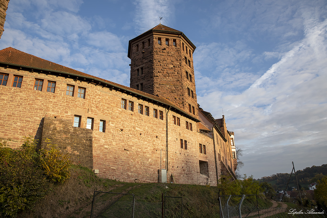 Замок Ринек (Burg Rieneck)  - Ринек (Rieneck) - Германия (Deutschland)
