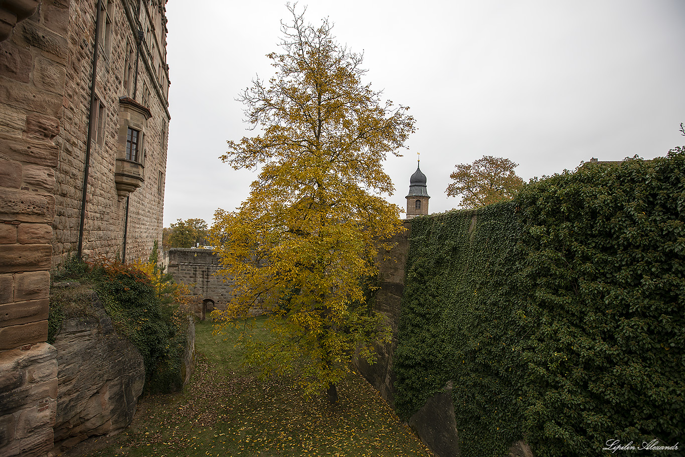 Замок Кадольцбург (Burg Cadolzburg) - Кадольцбург (Cadolzburg) - Германия (Deutschland)