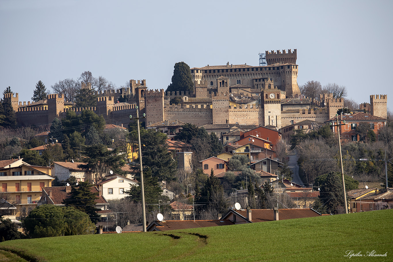 Замок Градара (Castello di Gradara) - Градара (Gradara) - Италия (Italia)