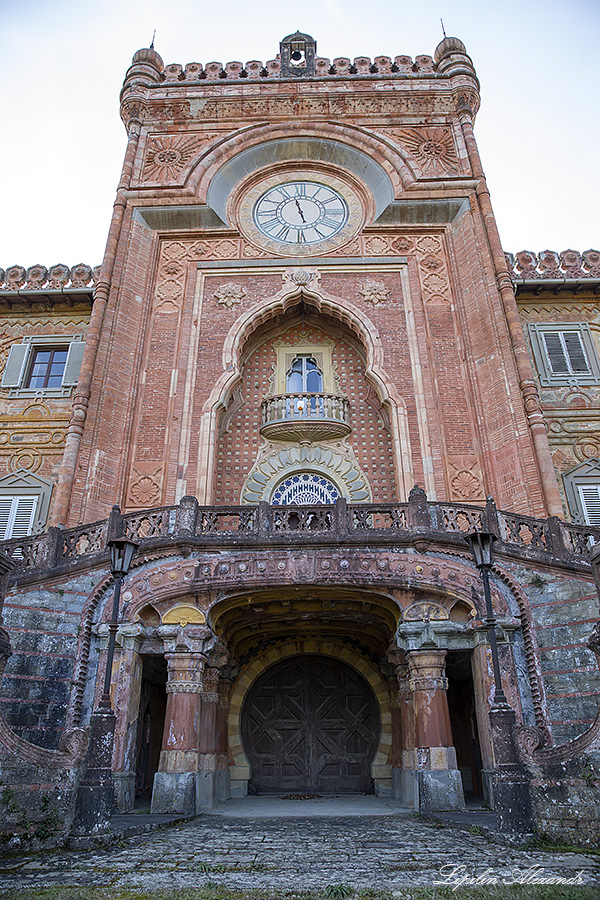 Замок Саммеццано (Castello di Sammezzano)  Италия (Italia)