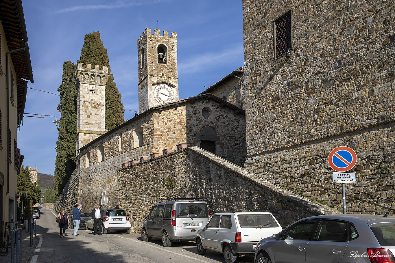 Аббатство Святого Михаила Архангела ( Abbazia di San Michele Arcangelo) - Бадия-а-Пассиньяно (Badia A Passignano) - Италия (Italia)