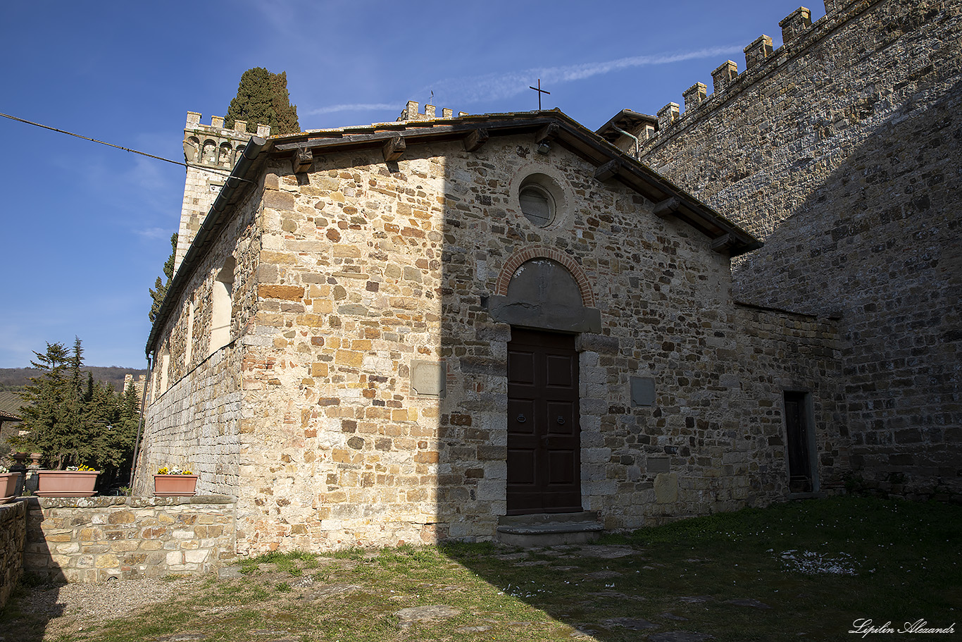 Аббатство Святого Михаила Архангела ( Abbazia di San Michele Arcangelo) - Бадия-а-Пассиньяно (Badia A Passignano) - Италия (Italia)