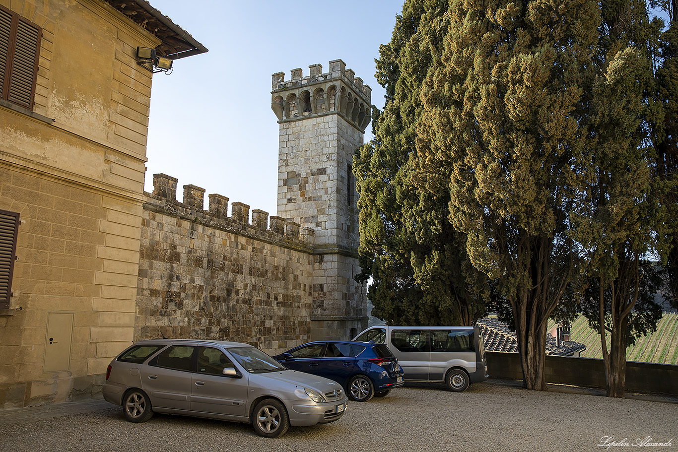 Аббатство Святого Михаила Архангела ( Abbazia di San Michele Arcangelo) - Бадия-а-Пассиньяно (Badia A Passignano) - Италия (Italia)