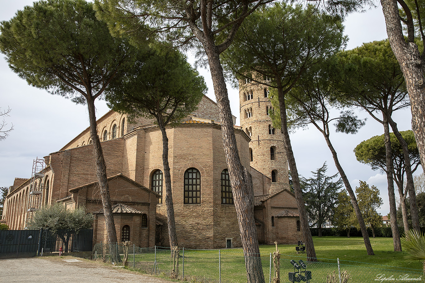 Сант - Аполлинаре - ин – Классе (Basilica di Sant'Apollinare in Classe) - Равенна (Ravenna) - Италия (Italia)