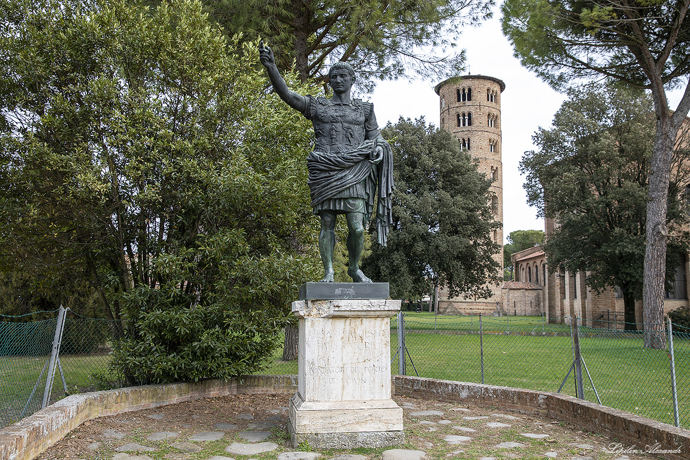 Сант - Аполлинаре - ин – Классе (Basilica di Sant'Apollinare in Classe) - Равенна (Ravenna) - Италия (Italia)