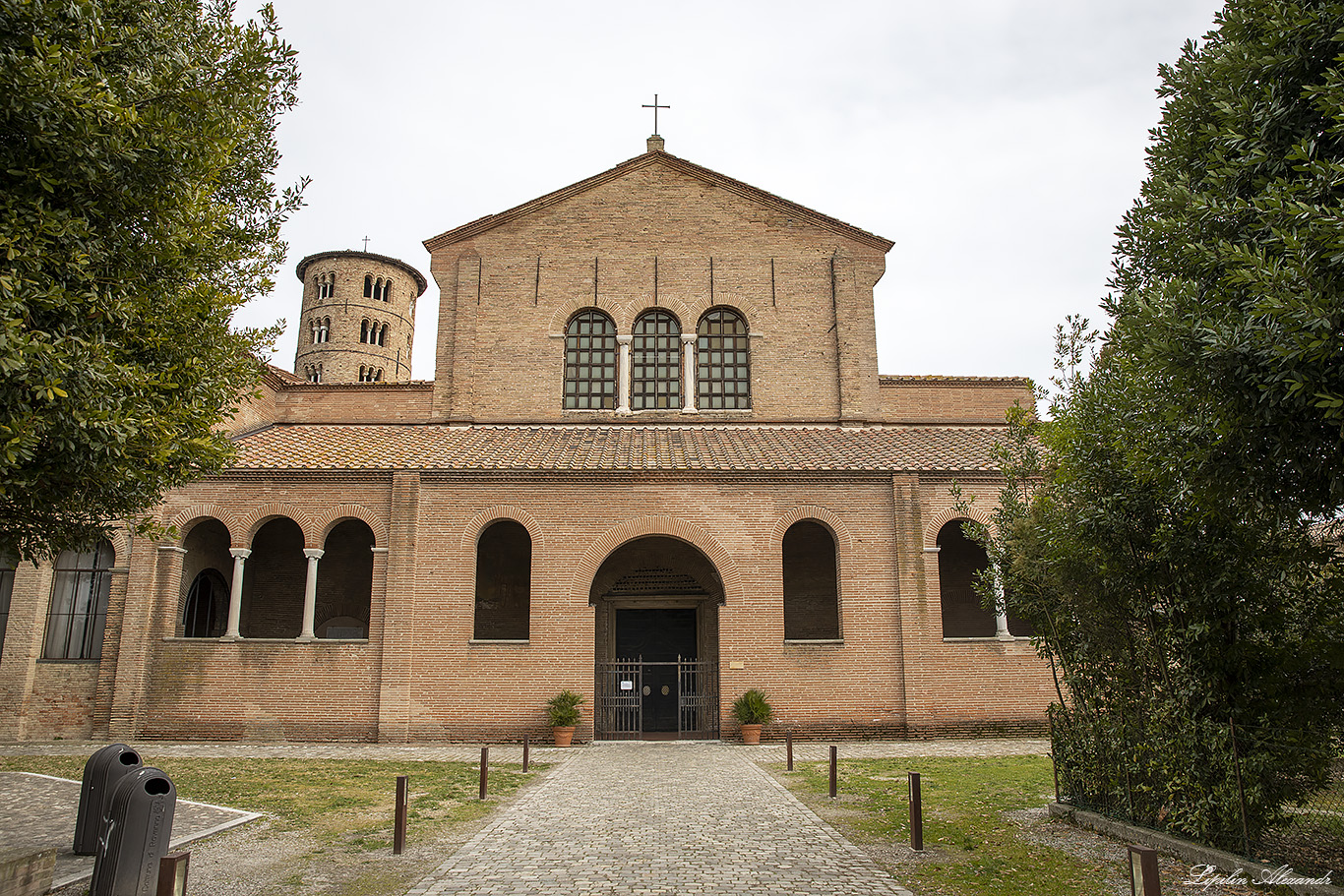 Сант - Аполлинаре - ин – Классе (Basilica di Sant'Apollinare in Classe) - Равенна (Ravenna) - Италия (Italia)