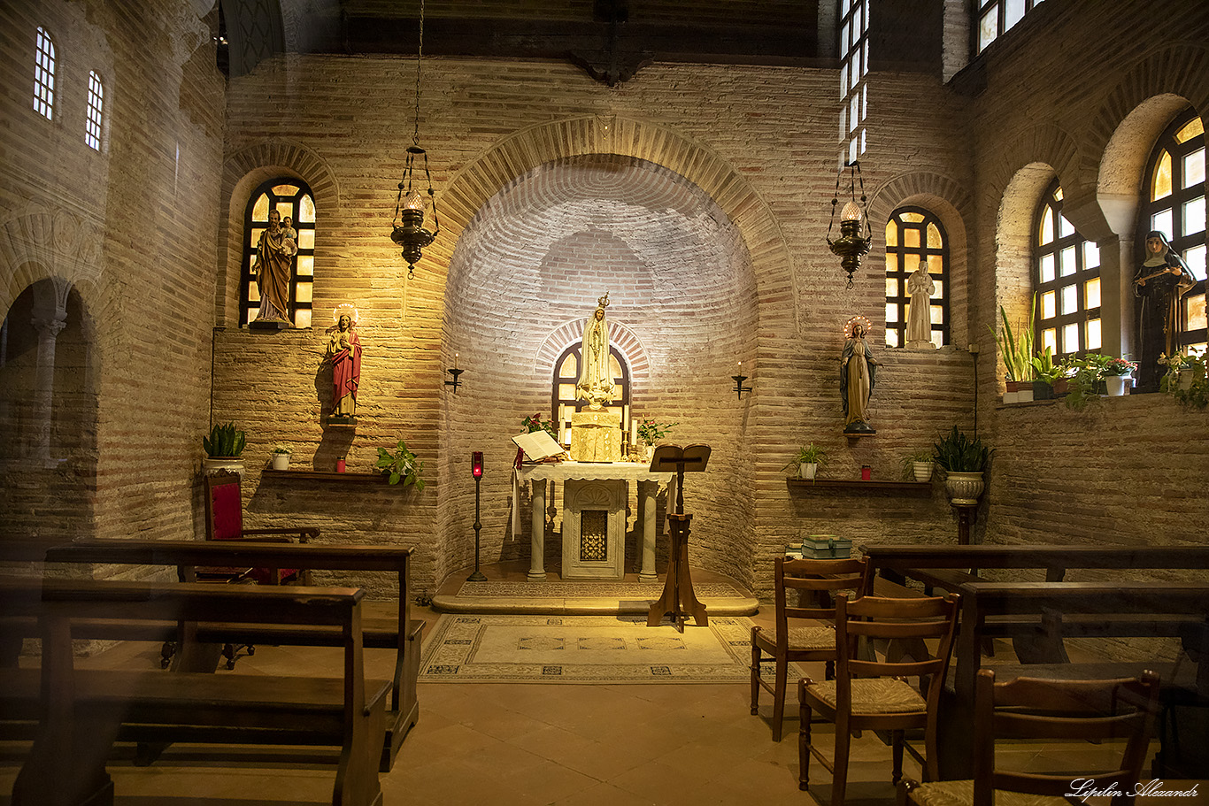 Сант - Аполлинаре - ин – Классе (Basilica di Sant'Apollinare in Classe) - Равенна (Ravenna) - Италия (Italia)