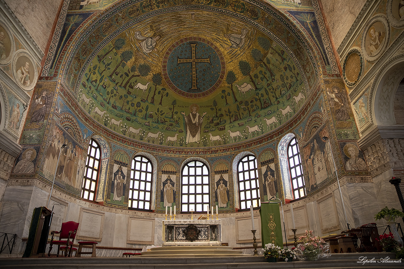 Сант - Аполлинаре - ин – Классе (Basilica di Sant'Apollinare in Classe) - Равенна (Ravenna) - Италия (Italia)