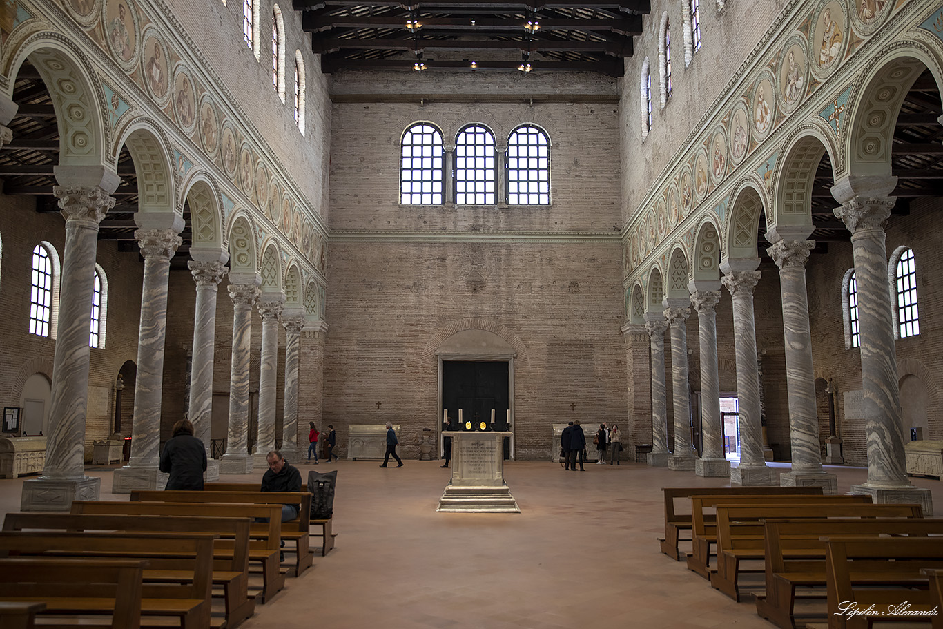 Сант - Аполлинаре - ин – Классе (Basilica di Sant'Apollinare in Classe) - Равенна (Ravenna) - Италия (Italia)