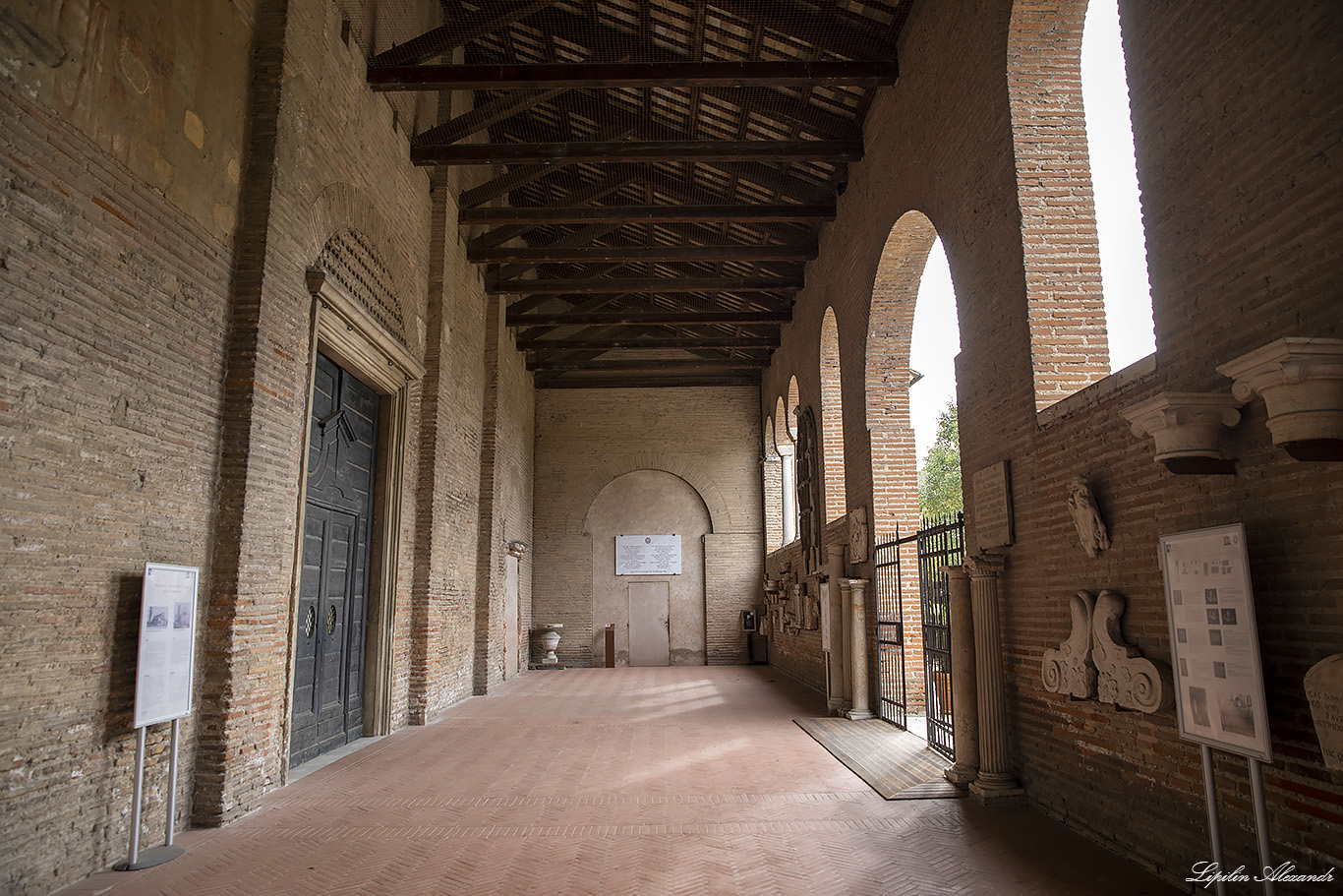 Сант - Аполлинаре - ин – Классе (Basilica di Sant'Apollinare in Classe) - Равенна (Ravenna) - Италия (Italia)