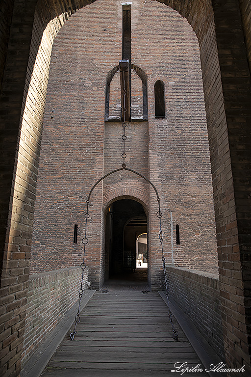 Замок Святого Михаила (Castello di San Michele) - Феррара (Ferrara) - Италия (Italia)