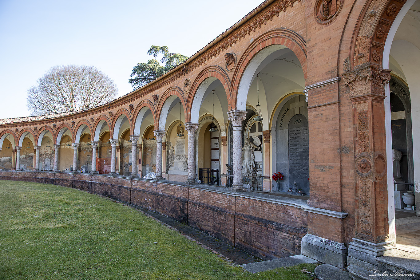 Церковь Сан-Кристофоро алла Чертоза (Chiesa di San Cristoforo alla Certosa) - Феррара (Ferrara) - Италия (Italia)