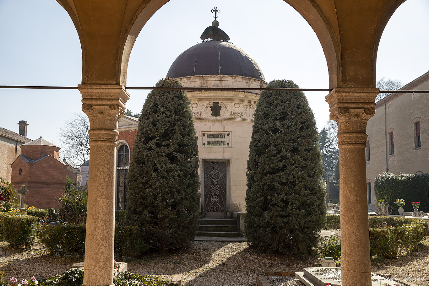 Церковь Сан-Кристофоро алла Чертоза (Chiesa di San Cristoforo alla Certosa) - Феррара (Ferrara) - Италия (Italia)