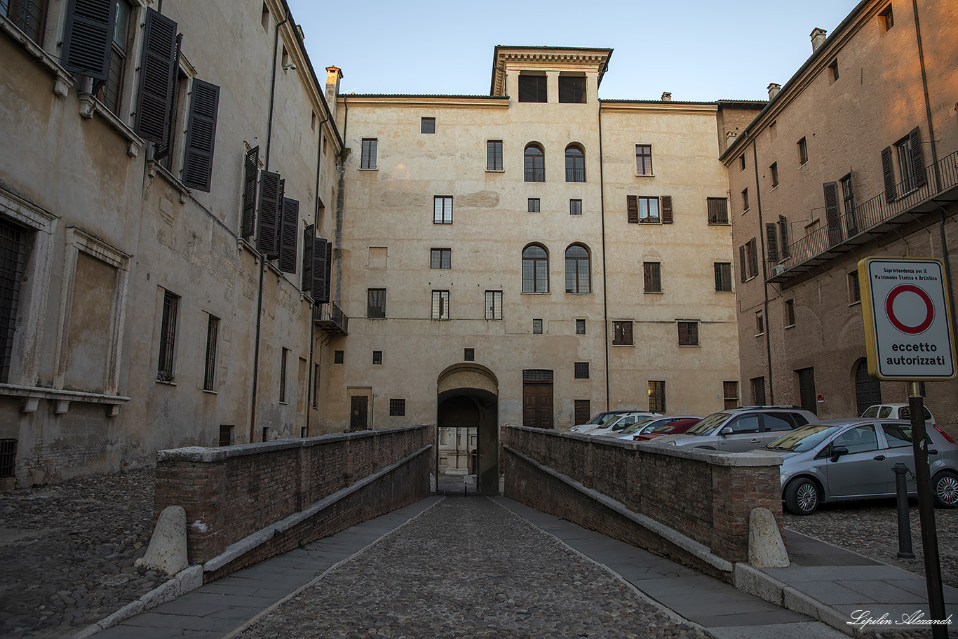 Замок Святого Георгия (Castello di San Giorgio)