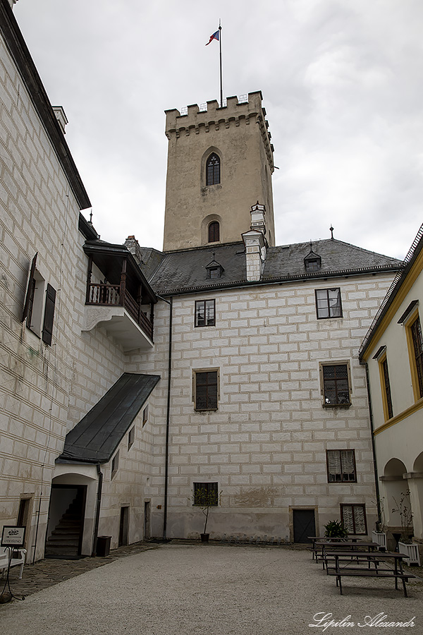 Замок Рожмберк (Hrad Rožmberk)