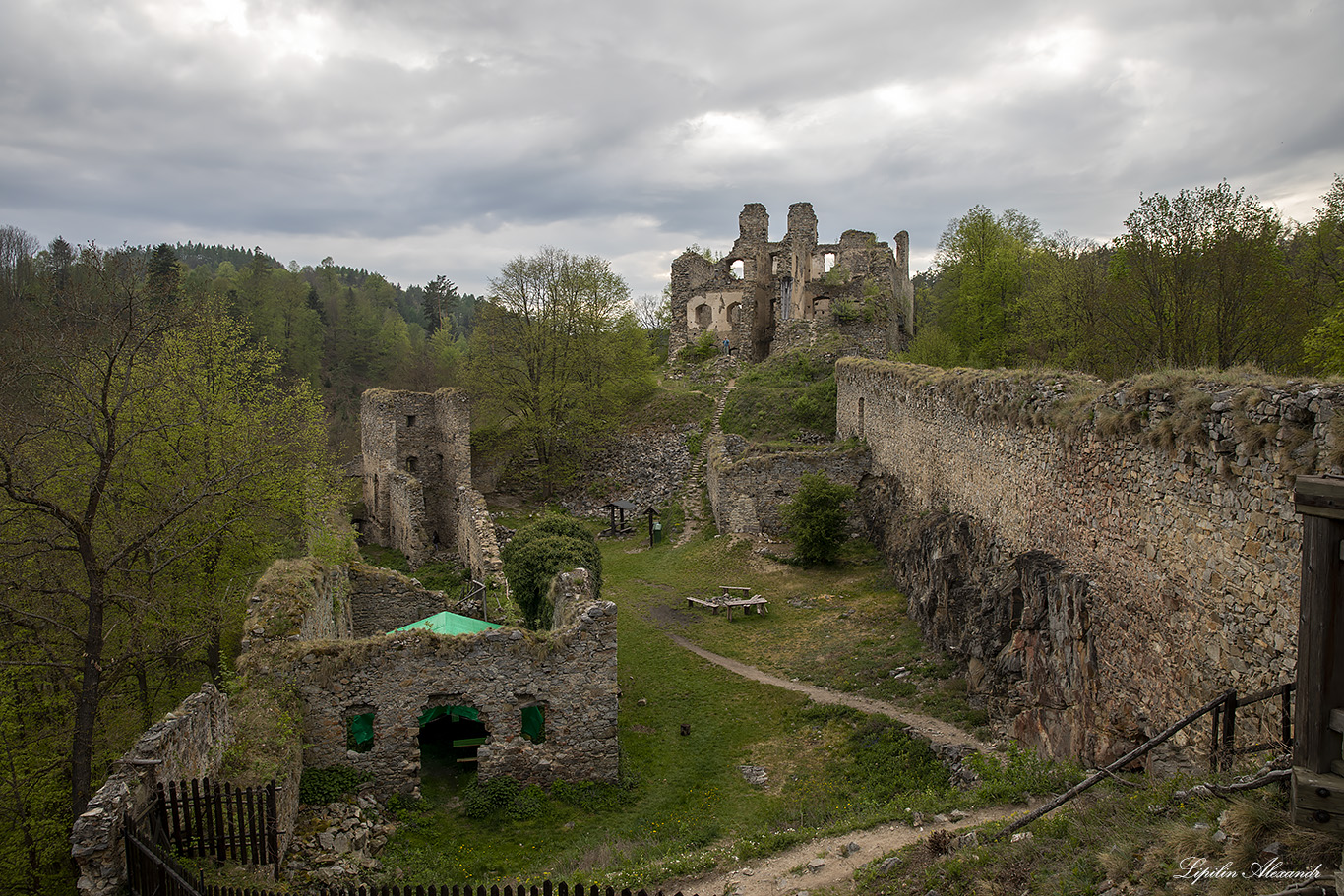 Замок Девичий Камень (Dívčí kámen)