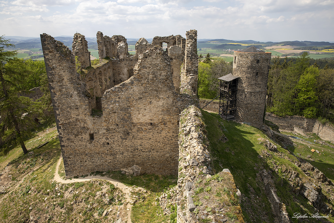 Замок Гелфенбурк (Hrad Helfenburk u Bavorova)