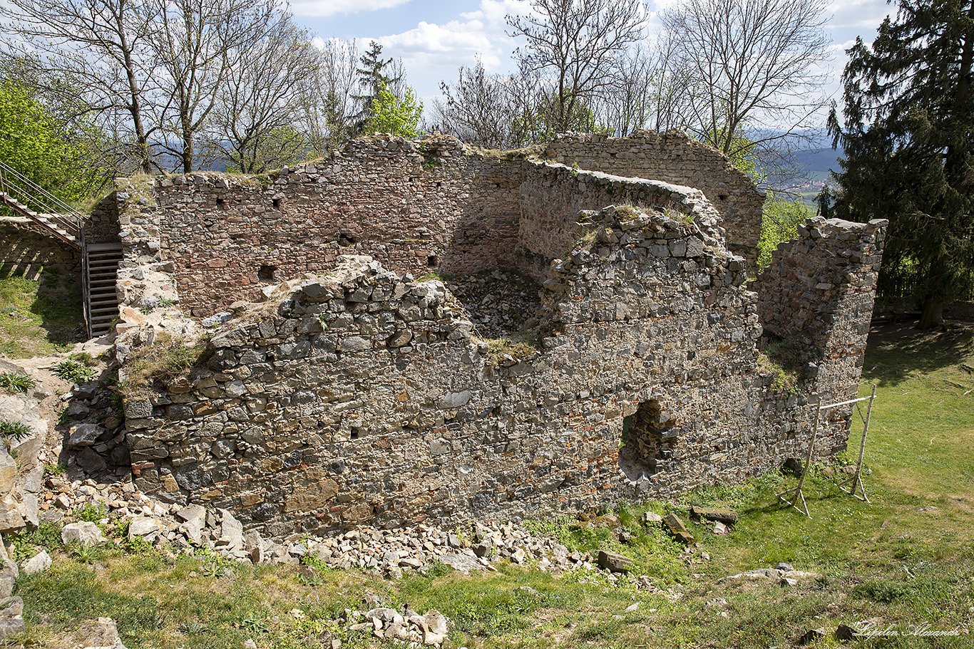 Замок Гелфенбурк (Hrad Helfenburk u Bavorova)