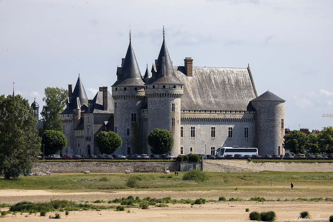 Замок Сюлли-сюр-Луар (Château de Sully-sur-Loire) 