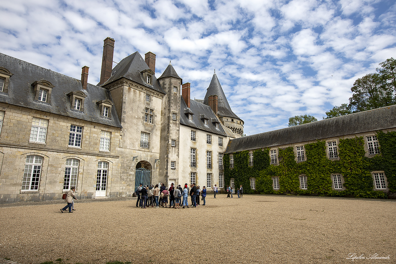 Замок Сюлли-сюр-Луар (Château de Sully-sur-Loire) 