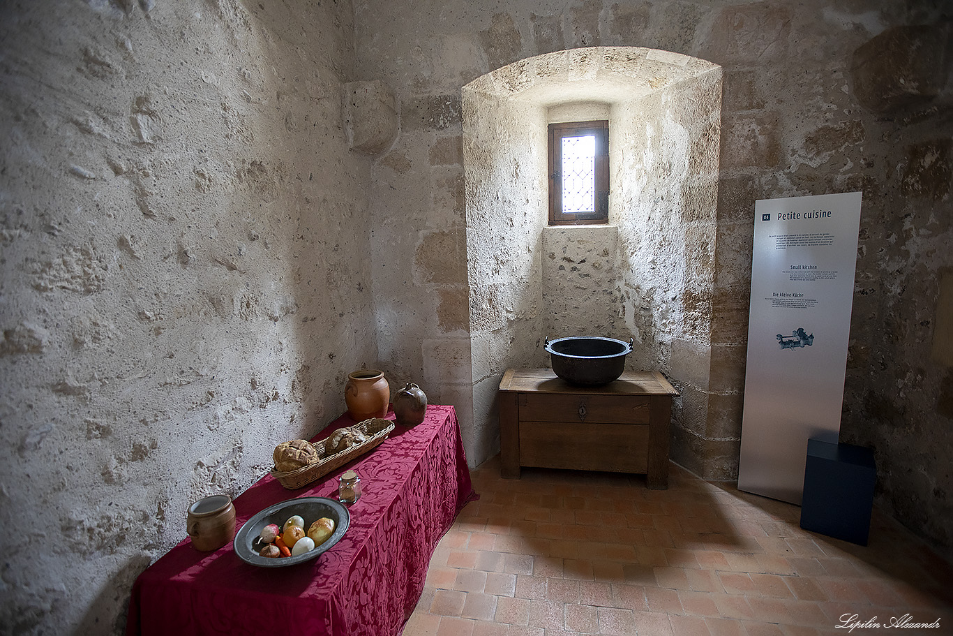 Замок Сюлли-сюр-Луар (Château de Sully-sur-Loire) 