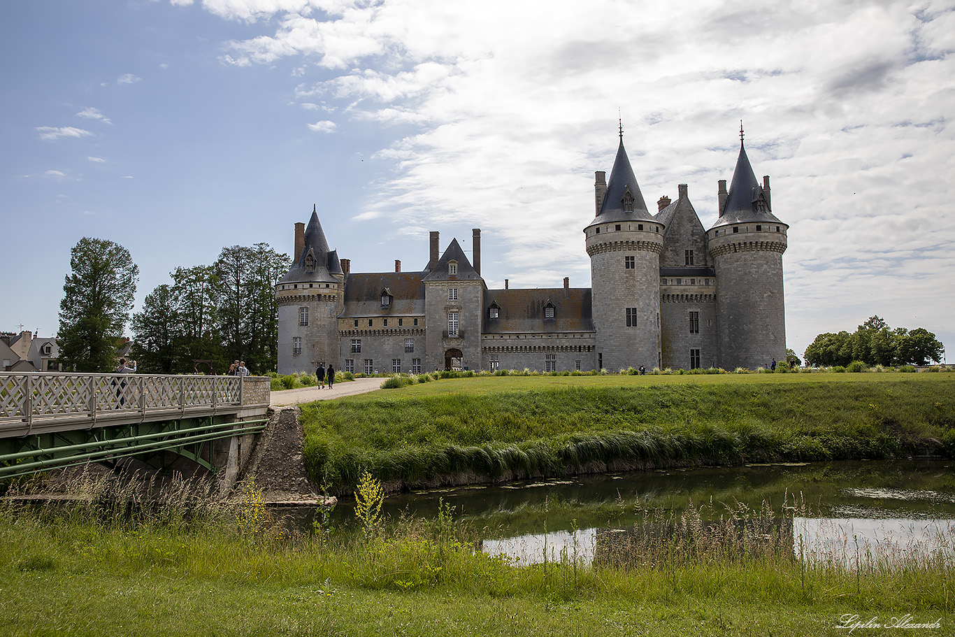 Замок Сюлли-сюр-Луар (Château de Sully-sur-Loire) 