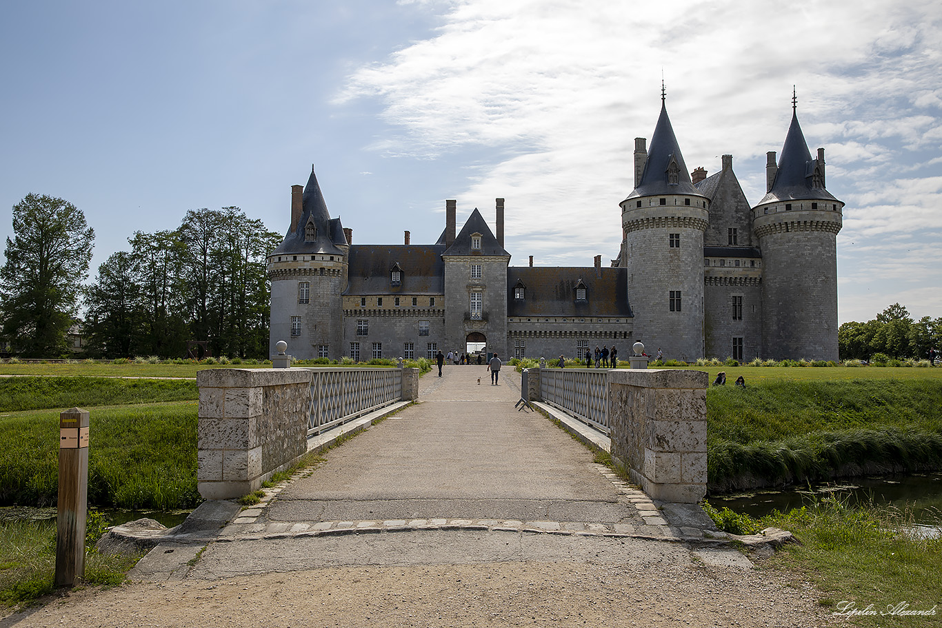 Замок Сюлли-сюр-Луар (Château de Sully-sur-Loire) 