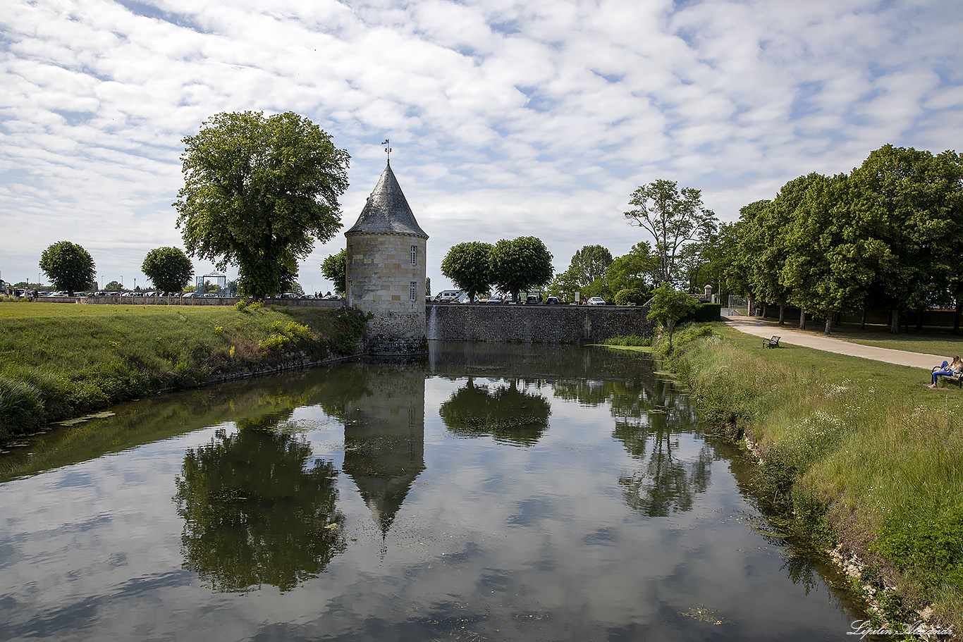 Замок Сюлли-сюр-Луар (Château de Sully-sur-Loire) 