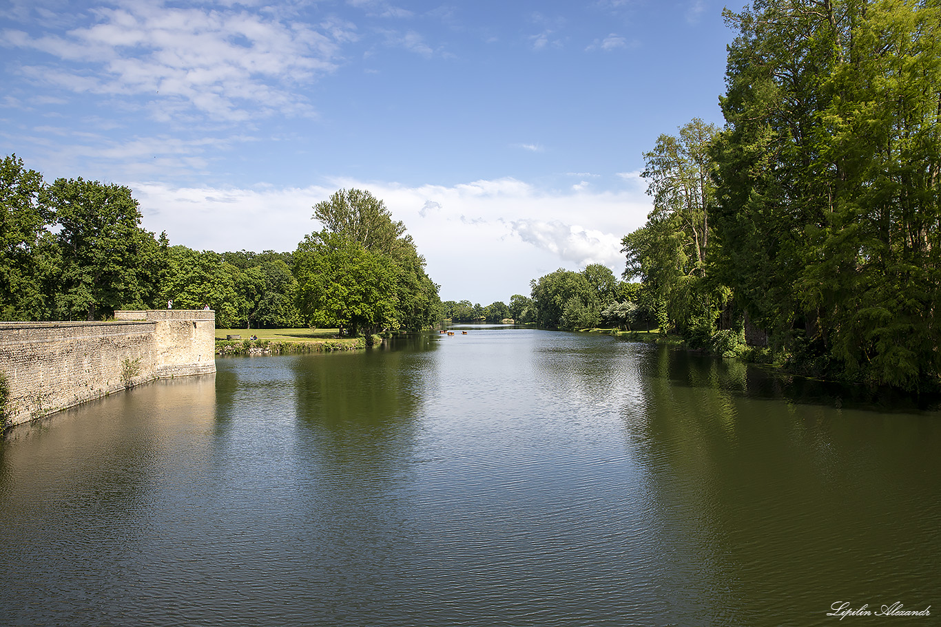 Замок Сюлли-сюр-Луар (Château de Sully-sur-Loire) 